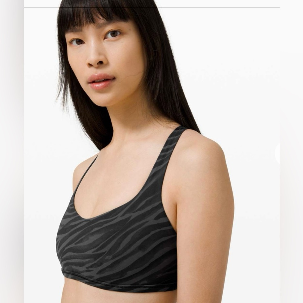 Lululemon Size 8 Free To Be Bra Black Gray - Picture 2 of 9